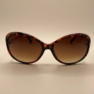 Betsey Johnson Tortoise & Brown Gradient Rounded Cat-Eye Sunglasses